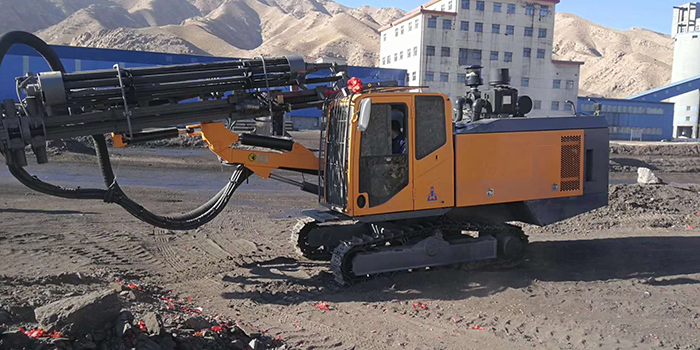 15-50 Meters: Open-pit DTH Drilling Rig